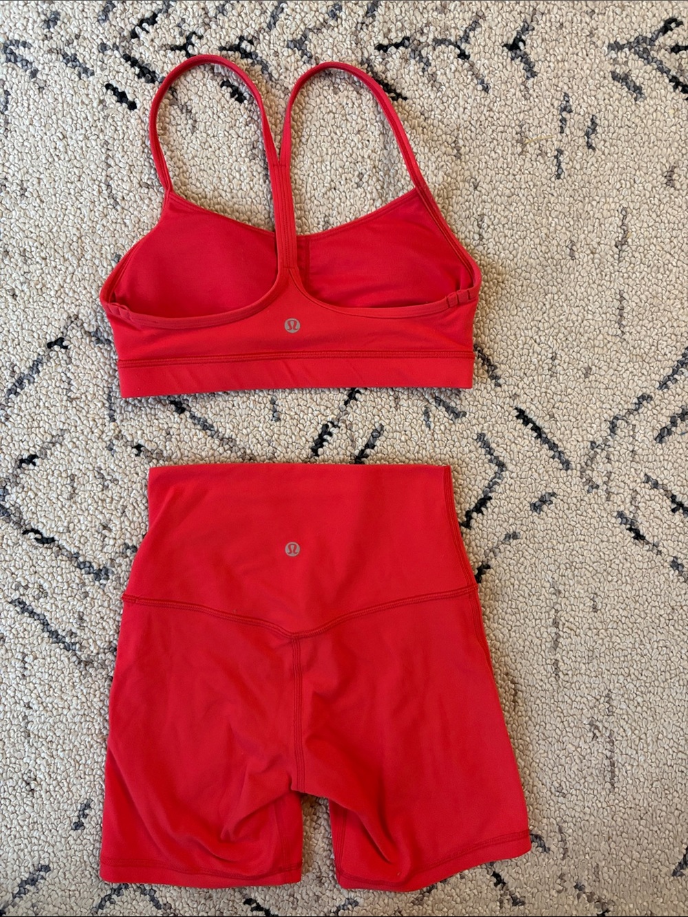 Lululemon set 6/4 Red Poppy - Picture 2 of 4